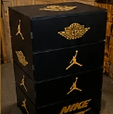 Zapatera personalizada modelo Jordan negro